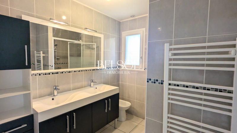 Maison traditionnelle - 144 m² - 5 pièces