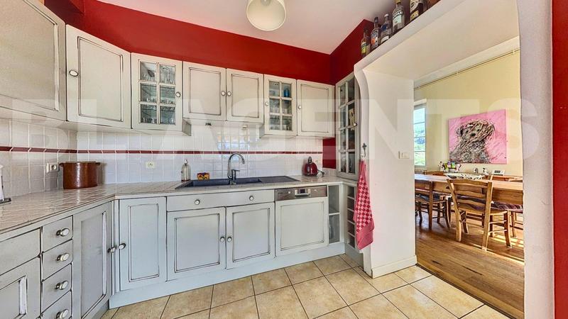 Maison - 170 m² - 6 pièces