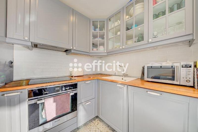 Appartement - 77 m² - 4 pièces