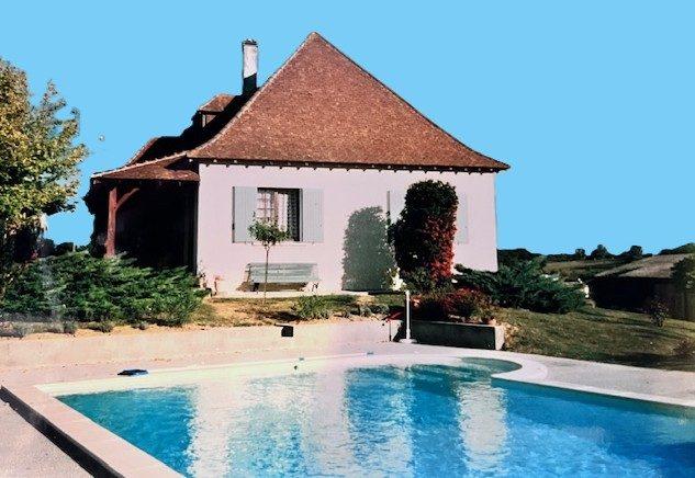 Maison traditionnelle - 154 m² - 6 pièces