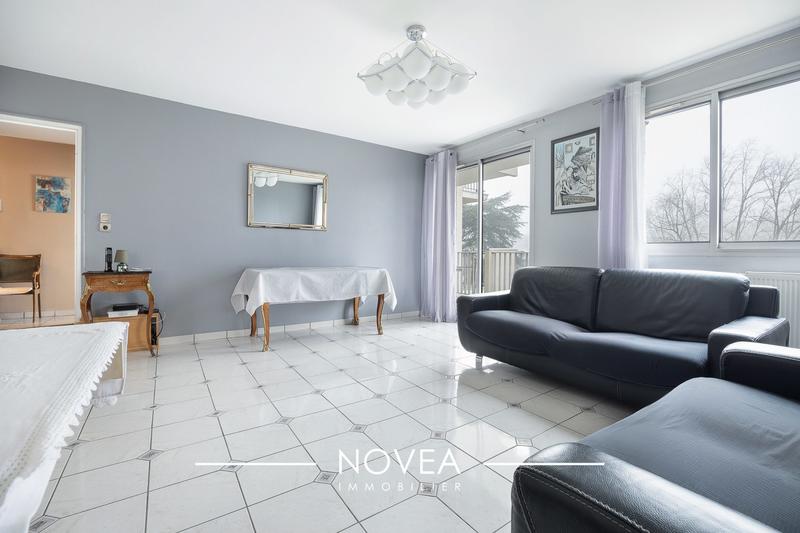 Appartement - 92 m² - 4 pièces