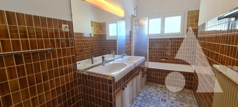 Maison - 92 m² - 3 pièces