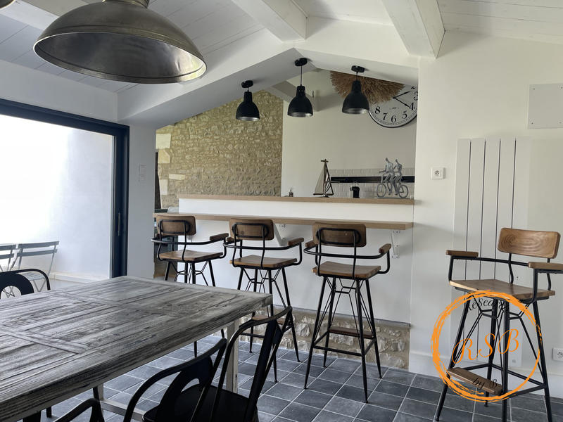 Villa - 145 m² - 6 pièces