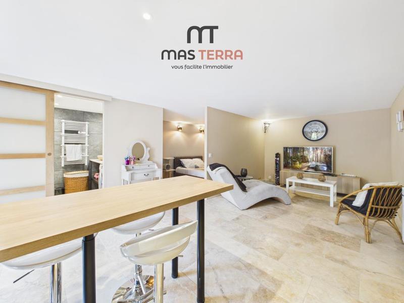 Maison - 183 m² - 7 pièces
