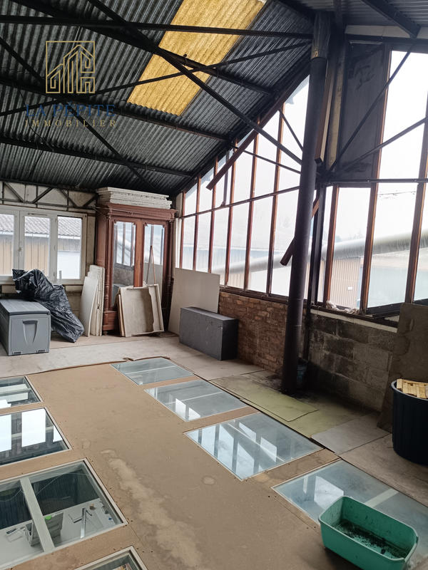 Local commercial - 169 m²