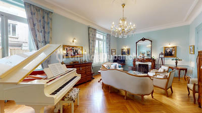 Demeure - 377 m² - 12 pièces