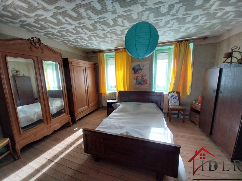 Maison - 97 m² - 6 pièces