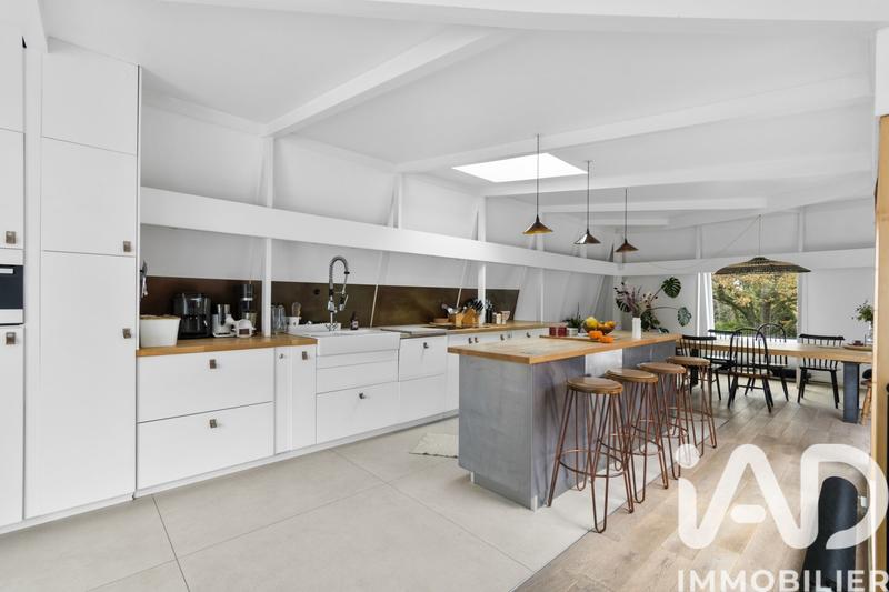 Maison de maîtres - 215 m² - 7 pièces