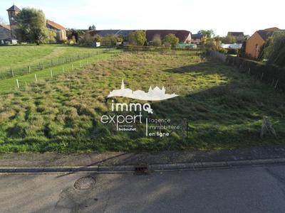 Terrain constructible - 1 660 m²