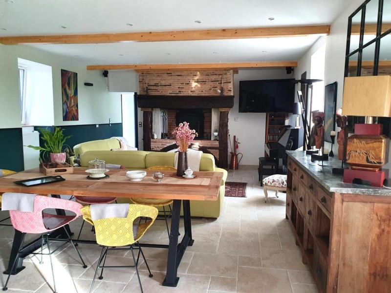 Propriété - 330 m² - 12 pièces