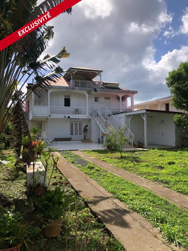 Villa - 220 m² - 10 pièces