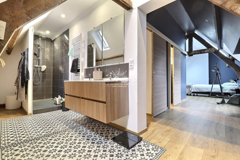 Maison - 188 m² - 6 pièces