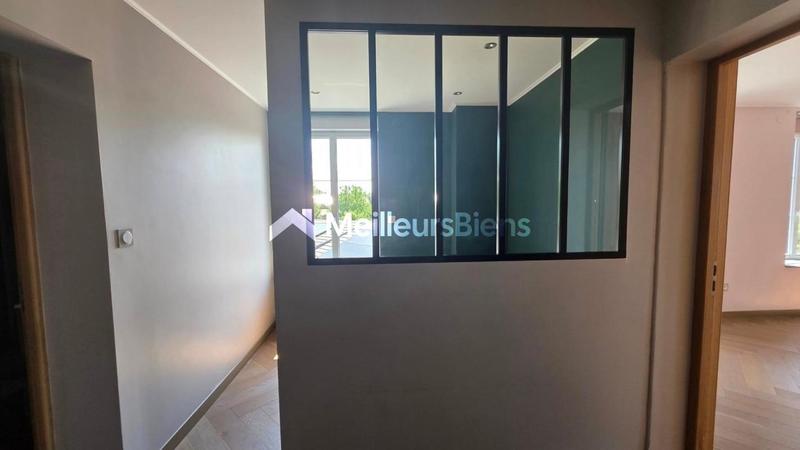 Maison - 227 m² - 9 pièces