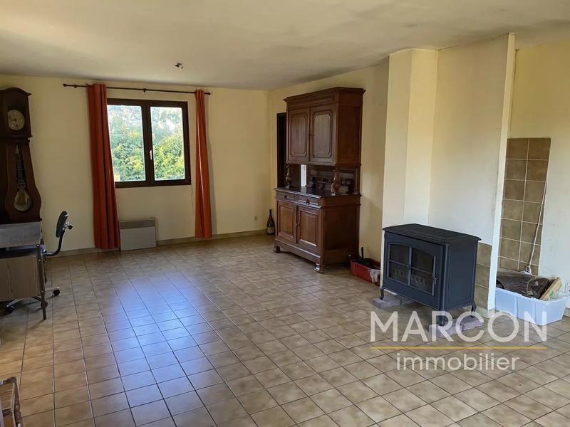 Maison - 94 m² - 5 pièces