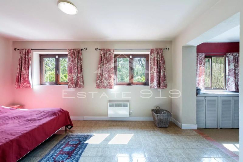 Villa - 235 m² - 7 pièces