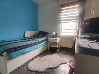 Appartement - 80 m² - 5 pièces