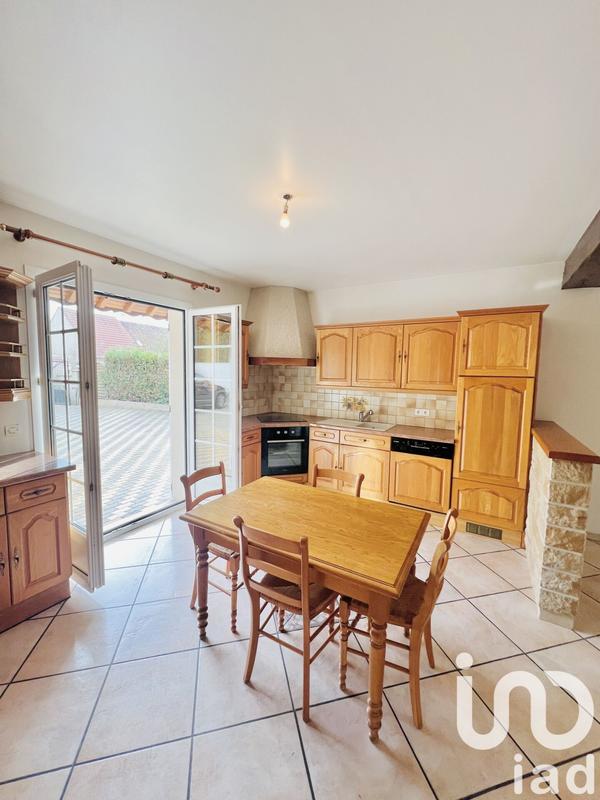 Maison - 280 m² - 8 pièces