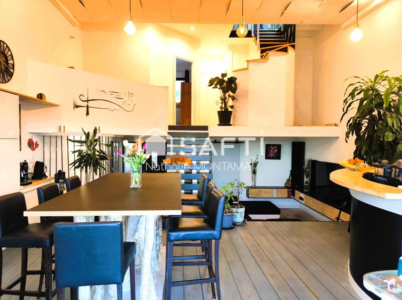Loft - 125 m² - 4 pièces