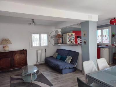 Maison - 90 m² - 3 pièces