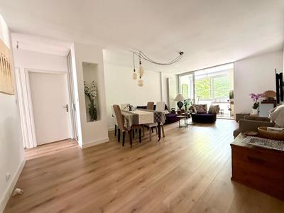 Appartement - 97 m² - 4 pièces