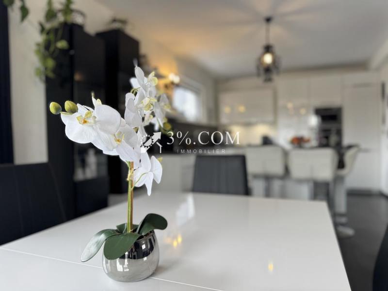 Maison - 98 m² - 5 pièces