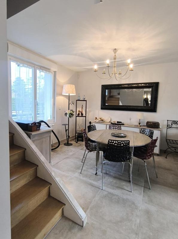 Maison - 120 m² - 4 pièces