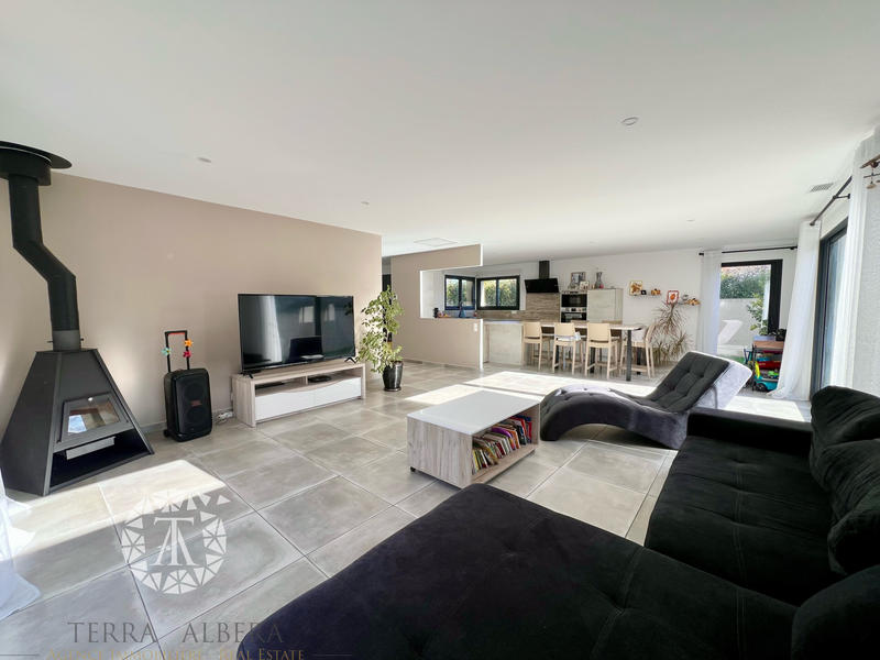 Villa - 123 m² - 4 pièces