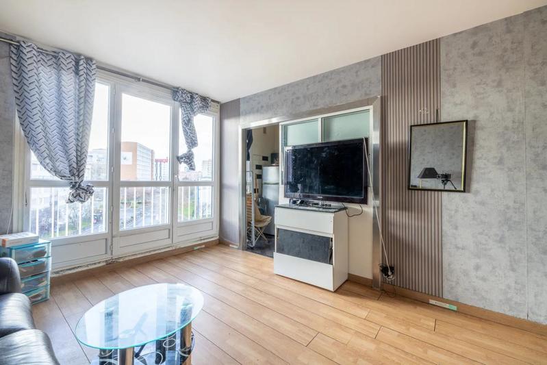 Studio - 30 m² - 1 pièce