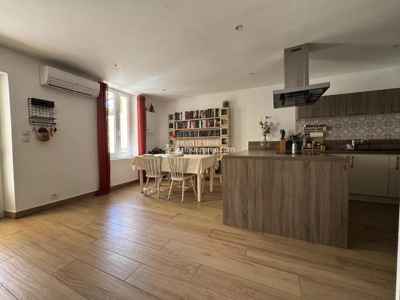 Maison - 95 m² - 4 pièces
