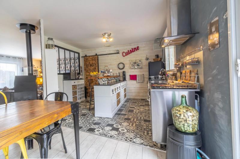 Maison - 151 m² - 6 pièces