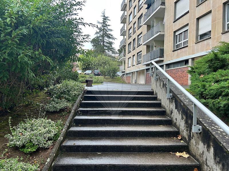 Appartement - 79 m² - 3 pièces