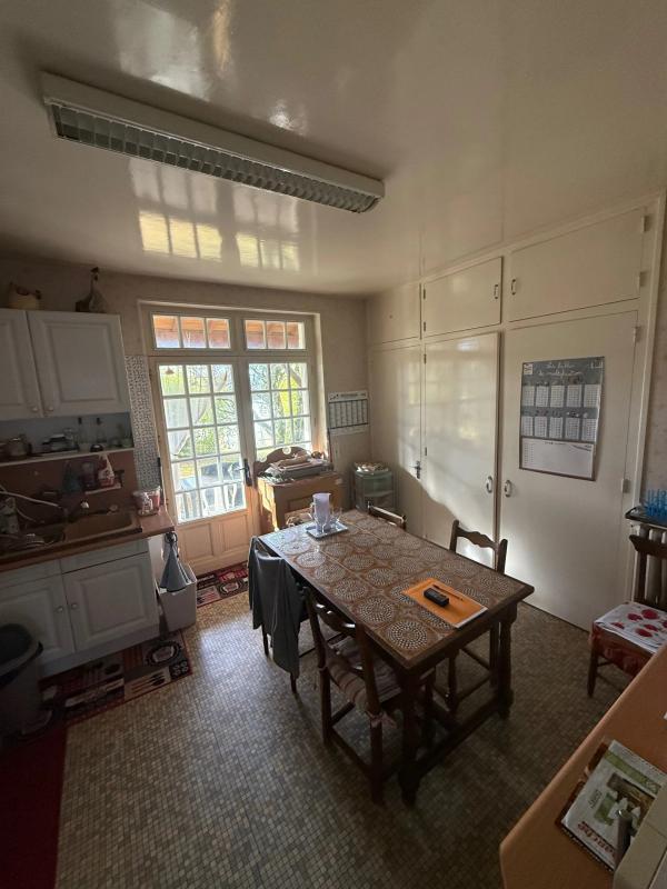 Maison - 180 m² - 7 pièces