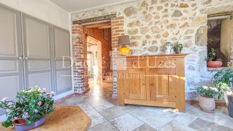 Maison - 200 m² - 12 pièces