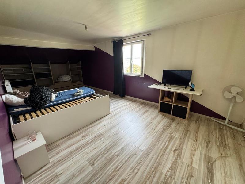 Maison - 280 m² - 6 pièces