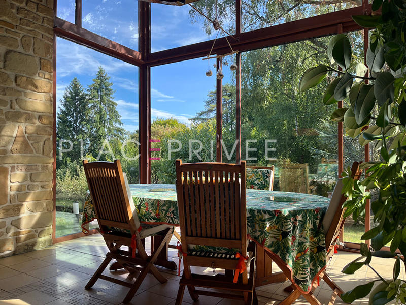 Maison - 338 m² - 12 pièces