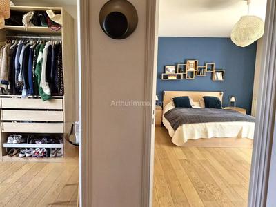 Maison - 200 m² - 8 pièces