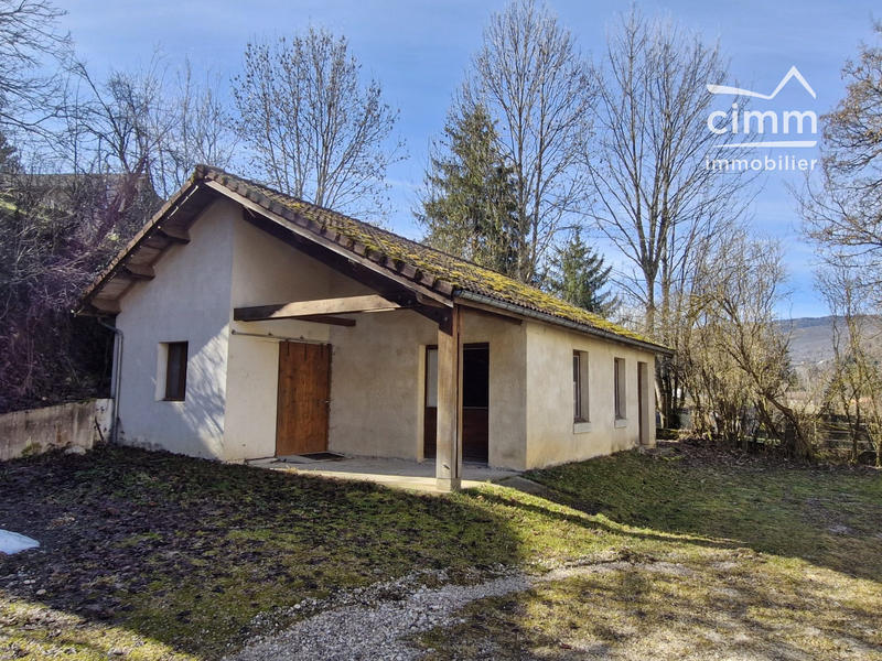 Maison - 698 m² - 15 pièces