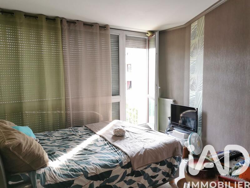 Appartement - 97 m² - 5 pièces