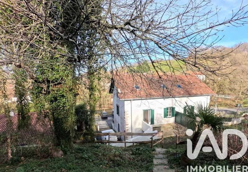 Appartement - 94 m² - 5 pièces