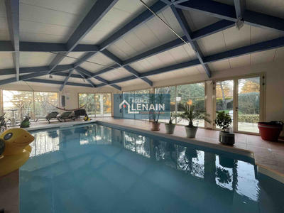 Maison - 194 m² - 8 pièces