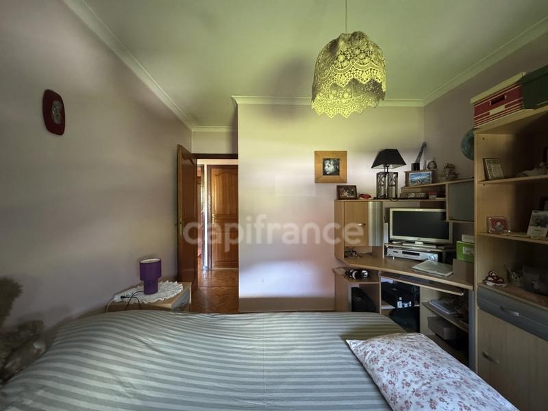 Maison - 182 m² - 7 pièces