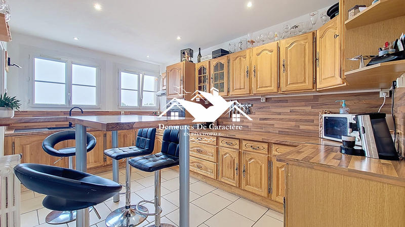 Appartement - 85 m² - 4 pièces