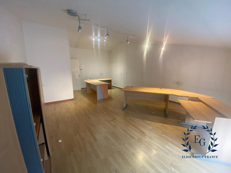 Local d'activités - 212 m²