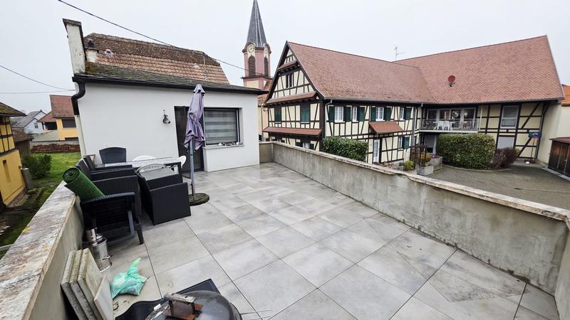 Maison traditionnelle - 144 m² - 8 pièces