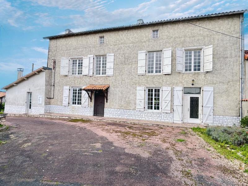 Maison - 216 m² - 11 pièces