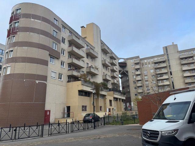 Appartement - 86 m² - 4 pièces