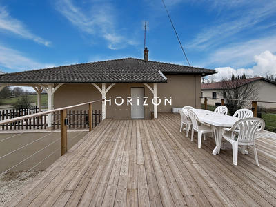 Maison traditionnelle - 82 m² - 4 pièces