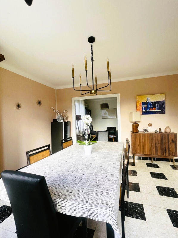 Maison - 170 m² - 5 pièces