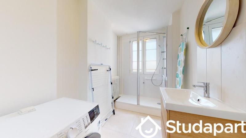 Chambre - 11 m² - 1 pièce