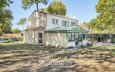 Maison - 167 m² - 6 pièces